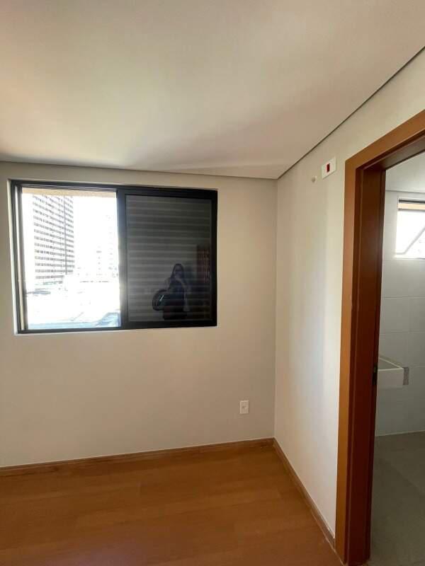 Apartamento, Funcionários, 1 Quarto, 2 Vagas, 1 Suíte