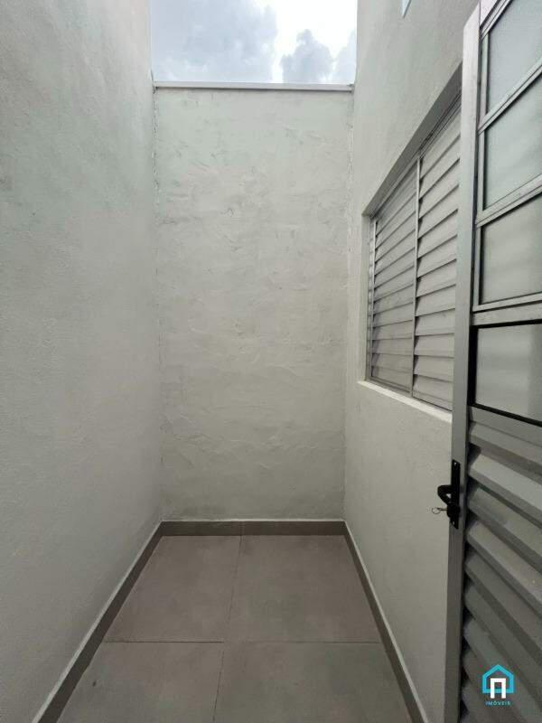 Quitinete, Centro, 1 Quarto, 1 Vaga