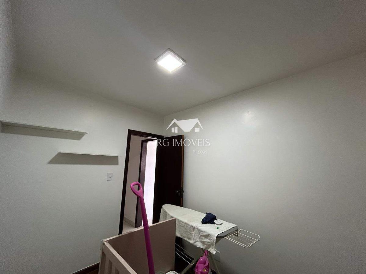 Casa, Teixeira Dias, 4 Quartos, 2 Vagas, 2 Suítes