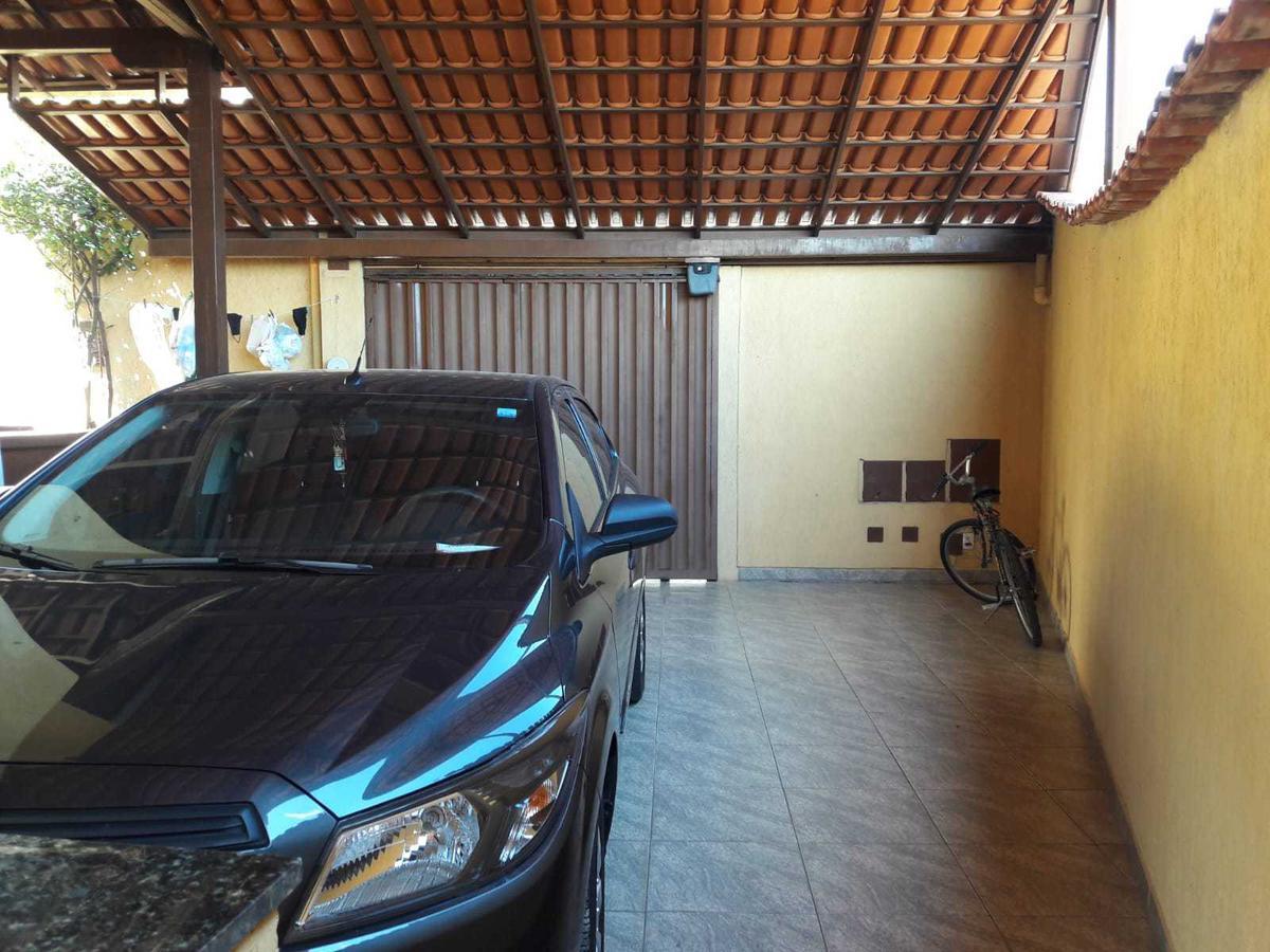 Casa, Santa Clara a, 3 Quartos, 2 Vagas, 1 Suíte