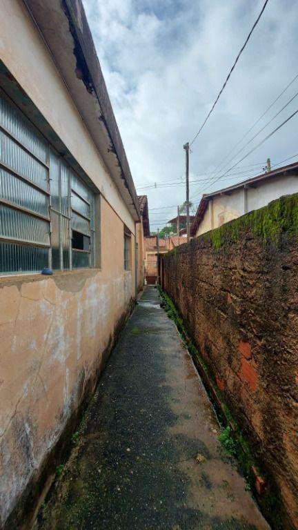 Casa, Siderúrgica, 3 Quartos, 0 Vaga