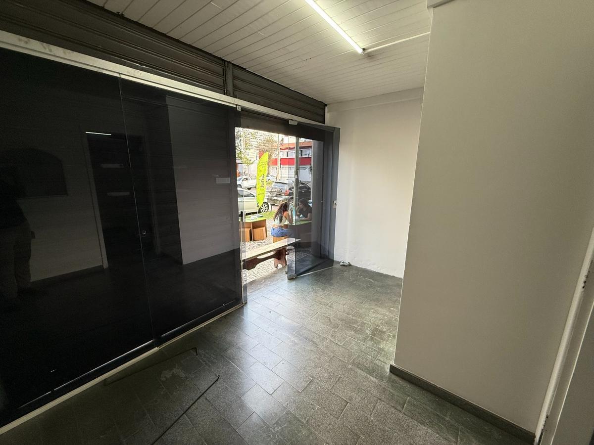 Andar, São José, 0 Quarto, 0 Vaga