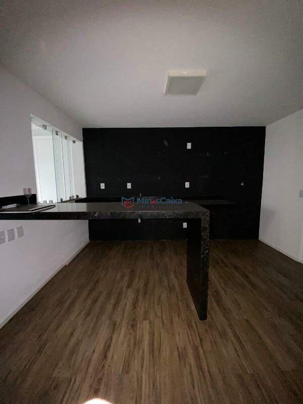Prédio, Funcionários, 0 Quarto, 3 Vagas