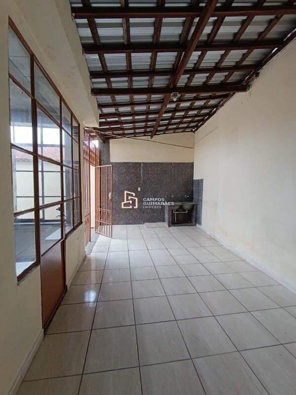 Casa, Industrial, 3 Quartos, 3 Vagas