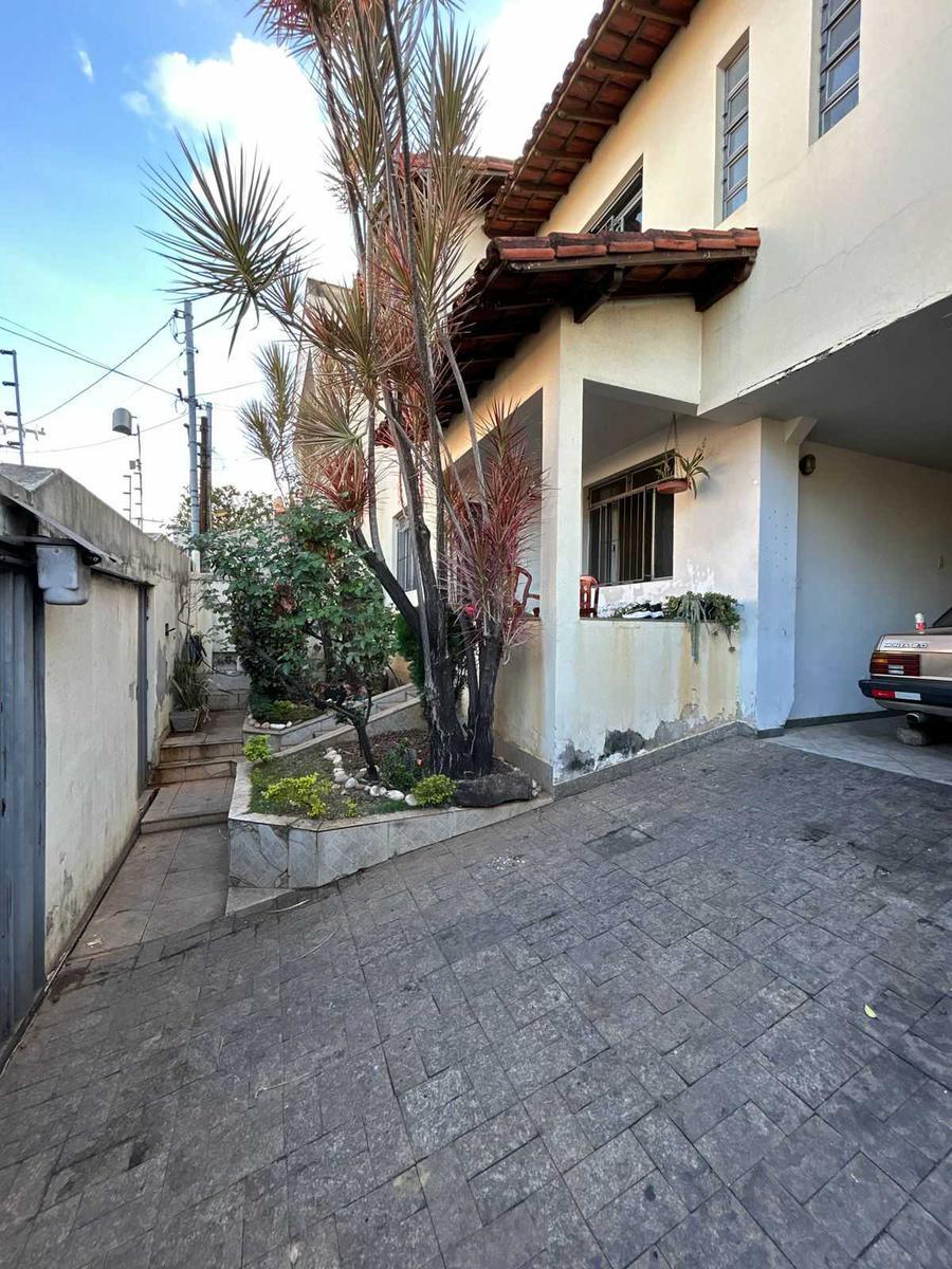 Casa, Alípio de Melo, 4 Quartos, 4 Vagas, 1 Suíte