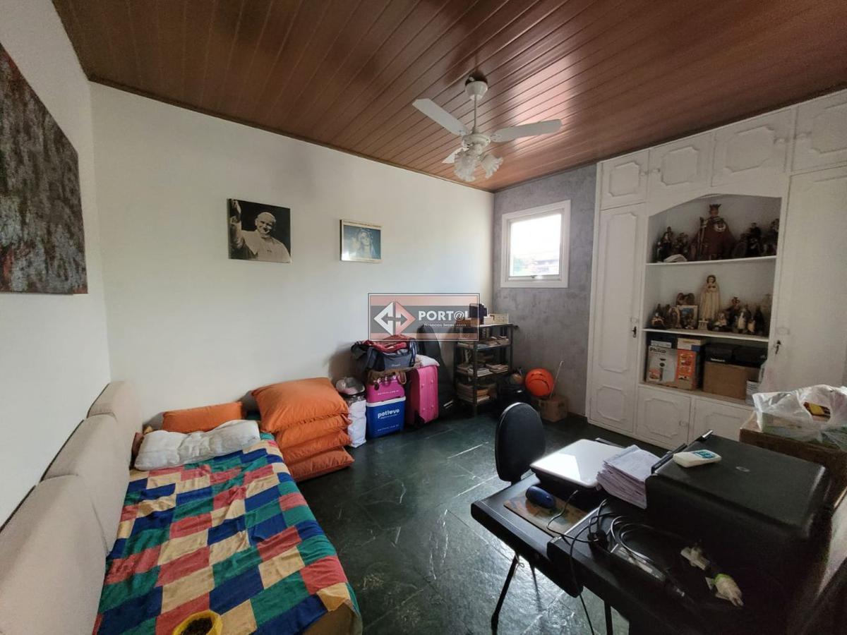 Cobertura, São José, 4 Quartos, 2 Vagas, 1 Suíte