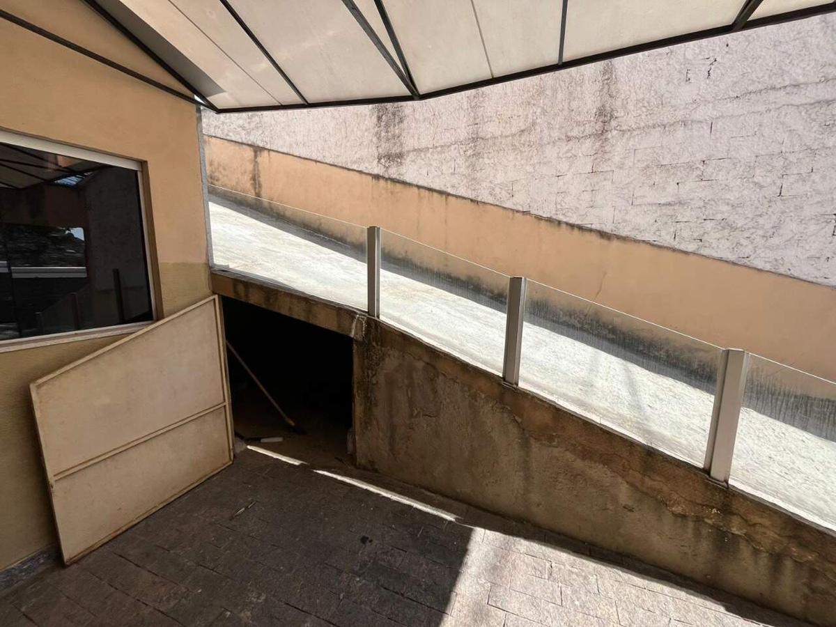 Casa, Estoril, 1 Quarto, 15 Vagas, 1 Suíte