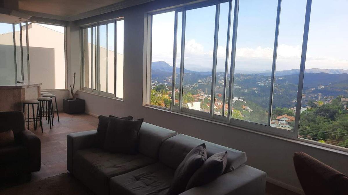 Casa, Vila Castela, 4 Quartos, 6 Vagas, 1 Suíte