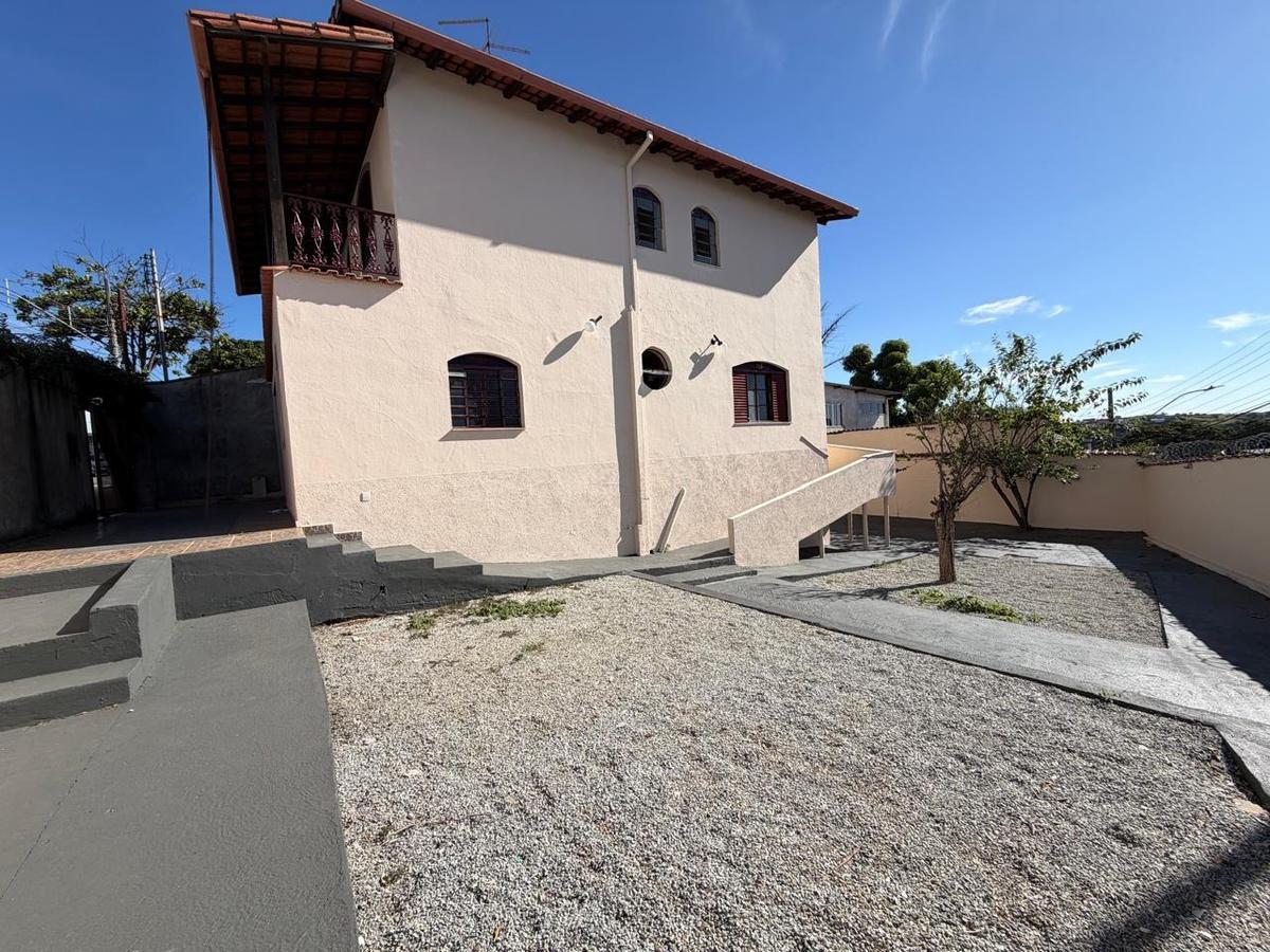 Casa, Alvorada, 4 Quartos, 2 Vagas, 1 Suíte