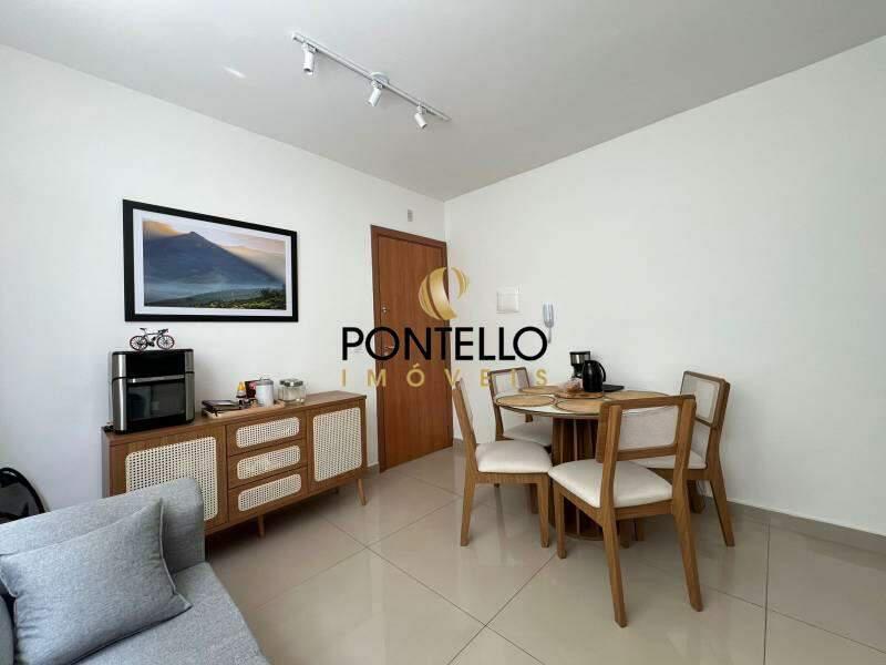 Apartamento, Sagrada Família, 2 Quartos, 1 Vaga