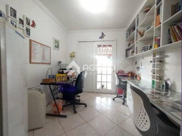 Casa, Monte Castelo, 5 Quartos, 0 Vaga, 1 Suíte