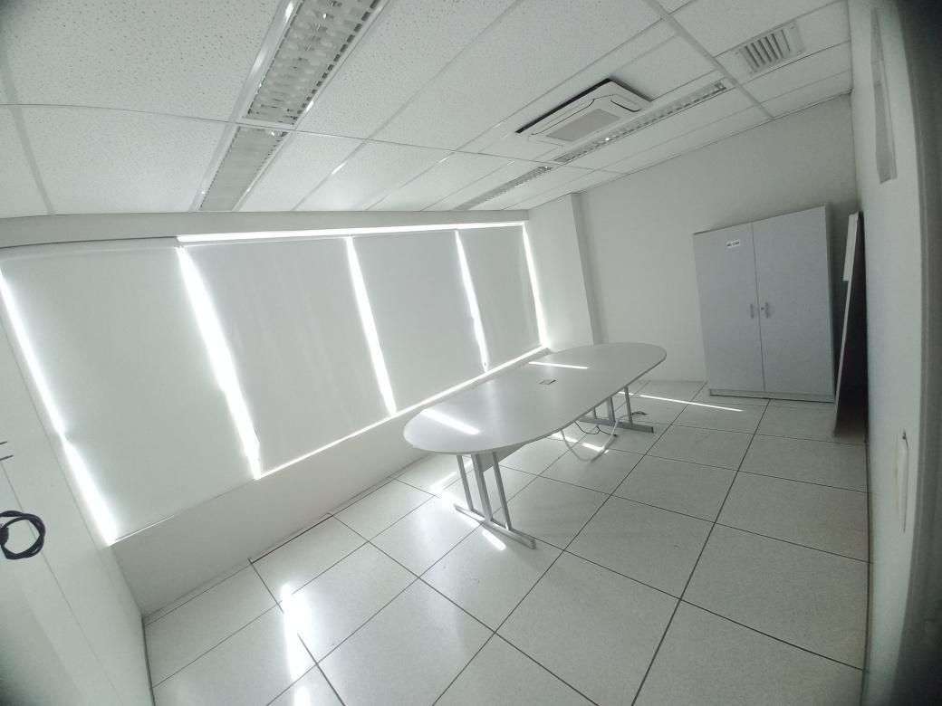 Sala, Savassi, 0 Quarto, 2 Vagas