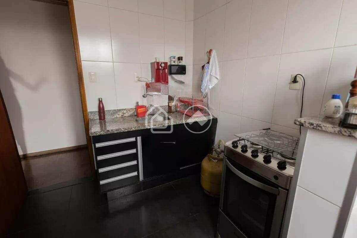 Apartamento, Carlos Prates, 2 Quartos, 1 Vaga