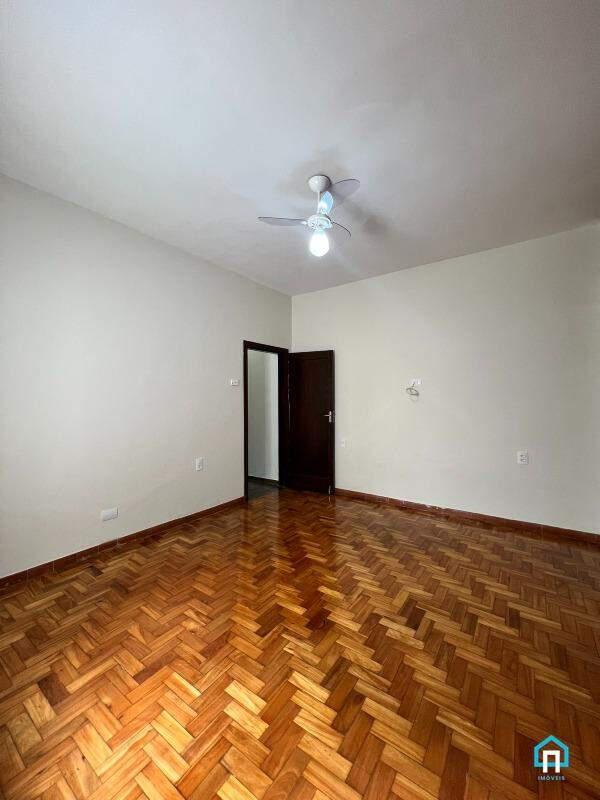 Casa, Centro, 2 Quartos, 1 Vaga, 1 Suíte