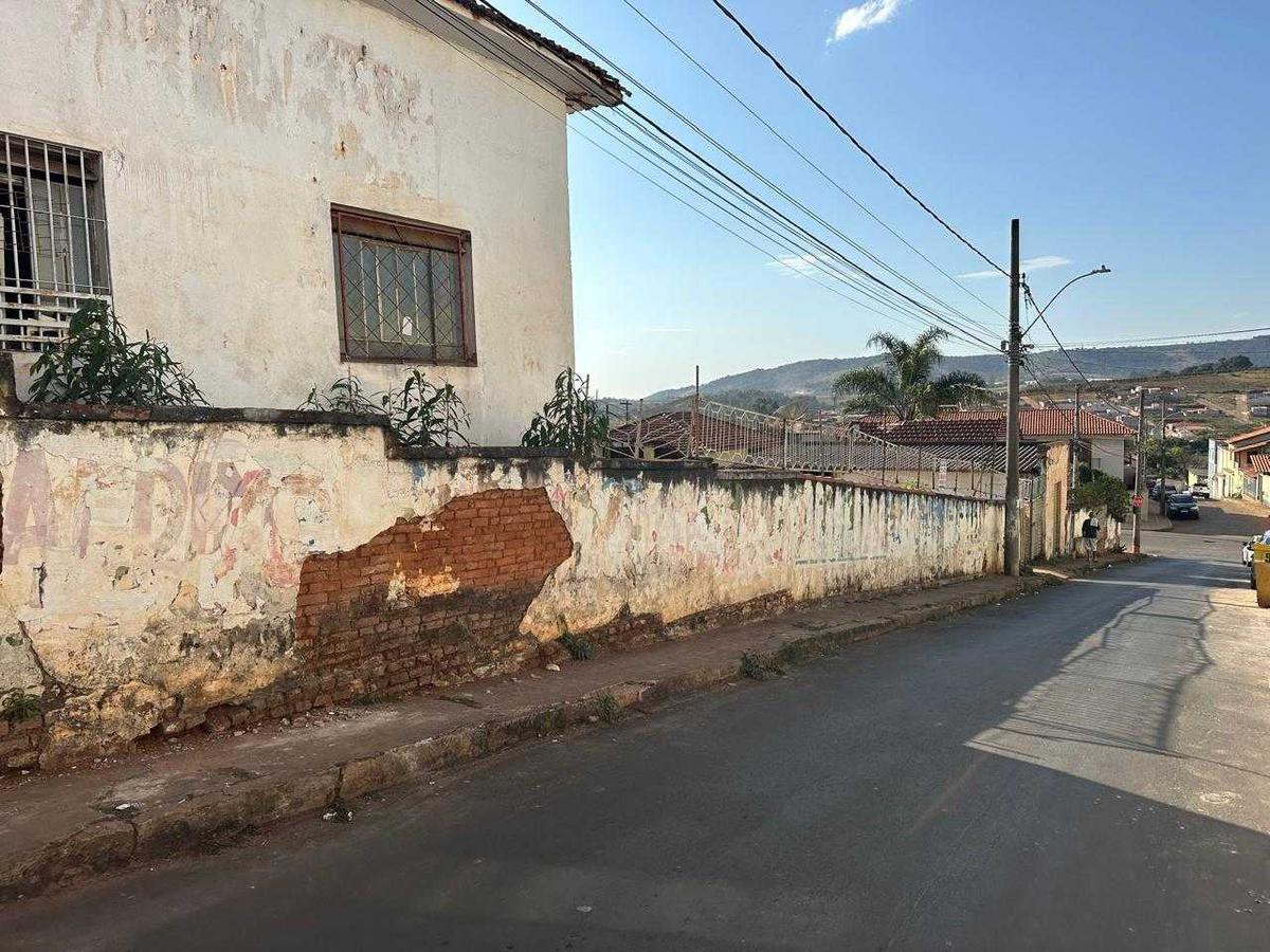 Lote, Centro, 0 Quarto, 0 Vaga