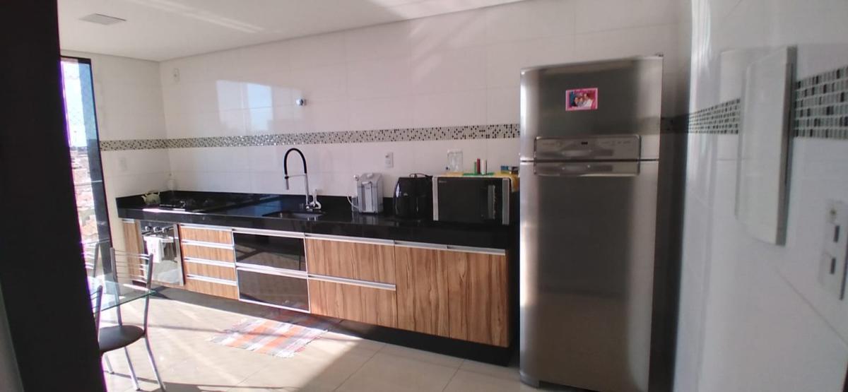 Cobertura, Jardim Riacho das Pedras, 4 Quartos, 3 Vagas, 2 Suítes