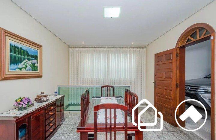 Casa, Palmeiras, 7 Quartos, 10 Vagas, 1 Suíte