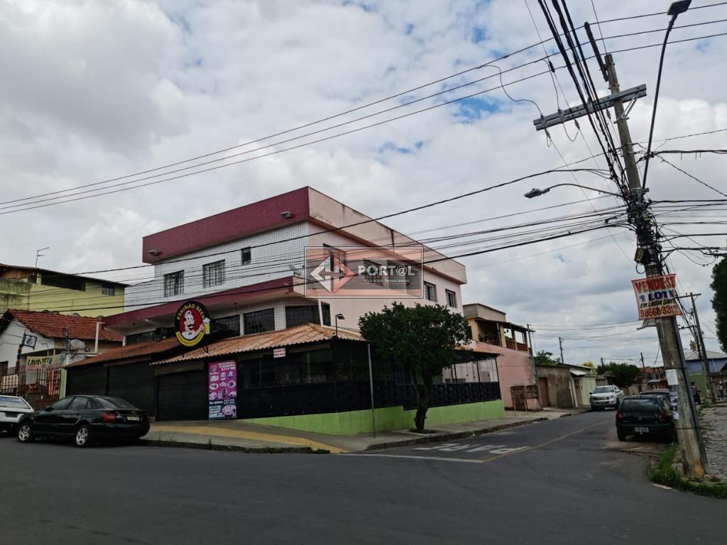 Casa Comercial, Letícia, 2 Quartos, 0 Vaga