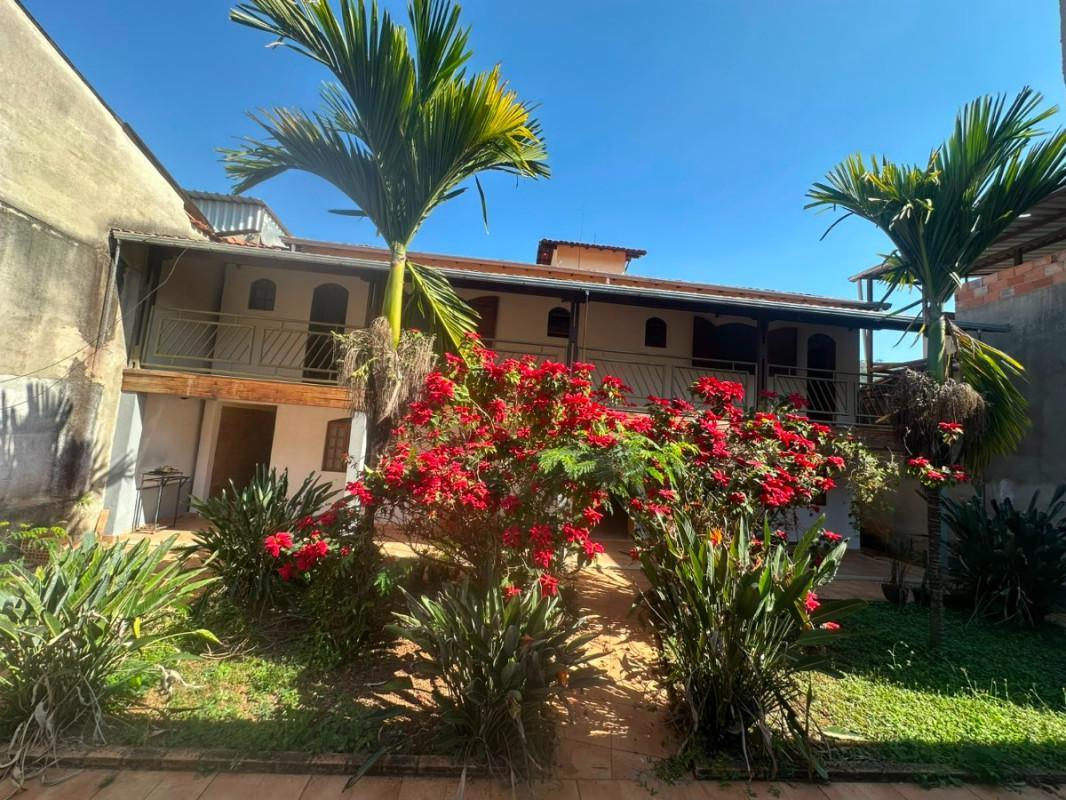 Casa, Alto Caiçaras, 6 Quartos, 10 Vagas, 3 Suítes