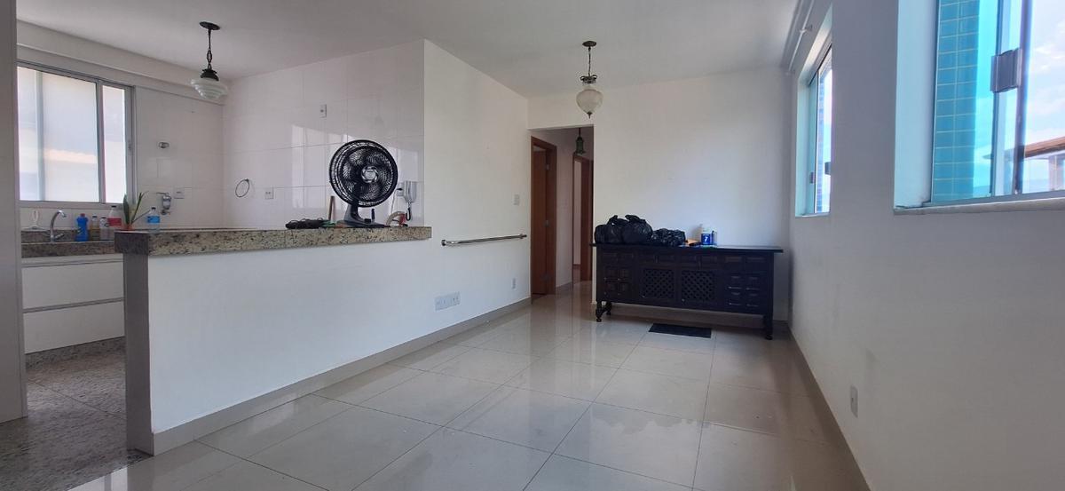 Apartamento, Sagrada Família, 3 Quartos, 2 Vagas, 1 Suíte
