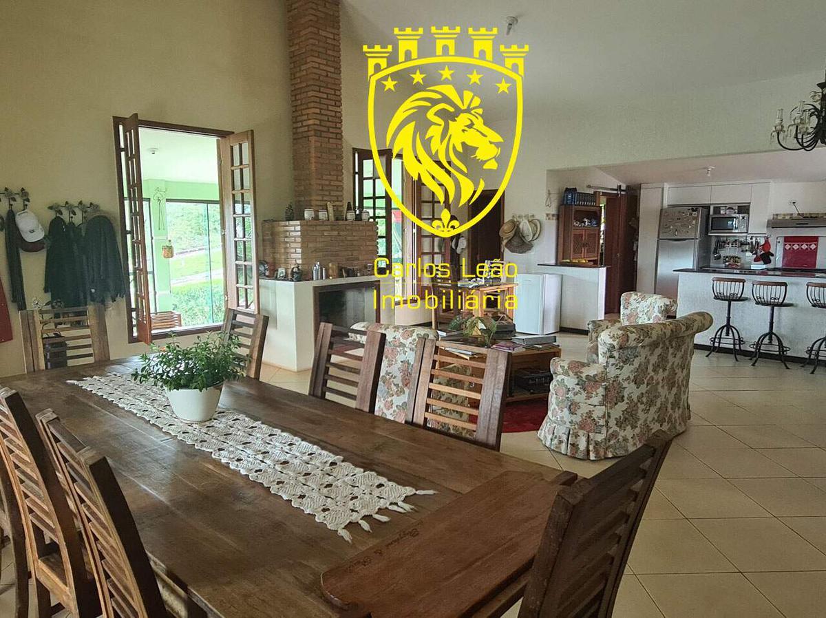 Casa, Água Limpa, 4 Quartos, 6 Vagas