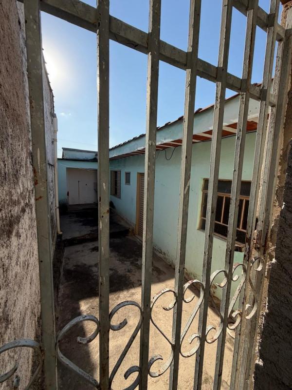 Casa, Vila Martins, 1 Quarto, 0 Vaga