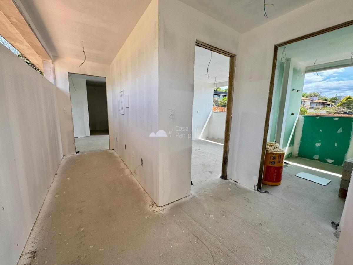 Casa, Trevo, 4 Quartos, 4 Vagas, 2 Suítes