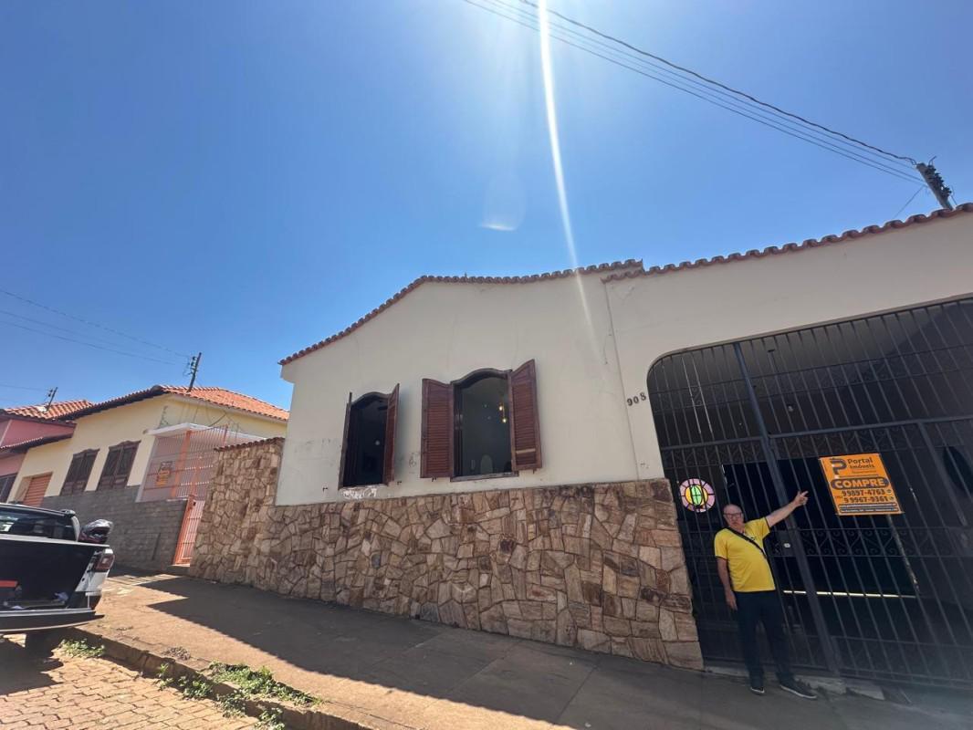 Casa, Centro, 3 Quartos, 1 Vaga, 1 Suíte
