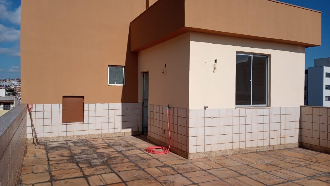 Cobertura, Ipiranga, 3 Quartos, 2 Vagas, 1 Suíte