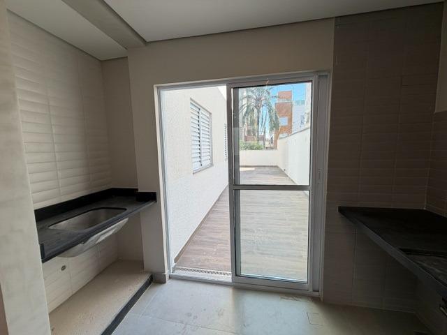 Apartamento, Floresta, 3 Quartos, 2 Vagas, 1 Suíte