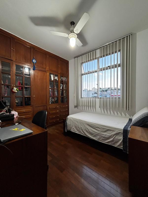 Cobertura, Sagrada Família, 4 Quartos, 2 Vagas, 1 Suíte