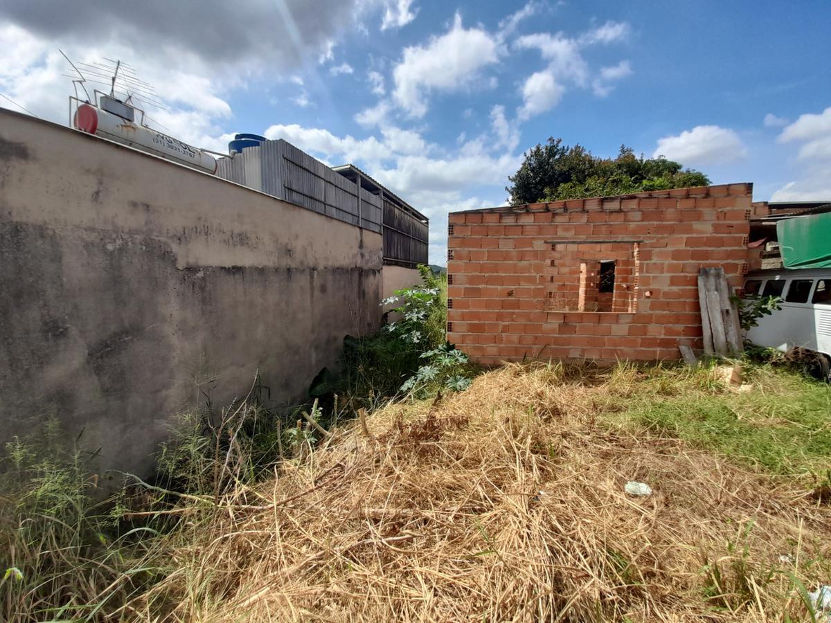 Lote, Goiânia, 2 Quartos, 5 Vagas