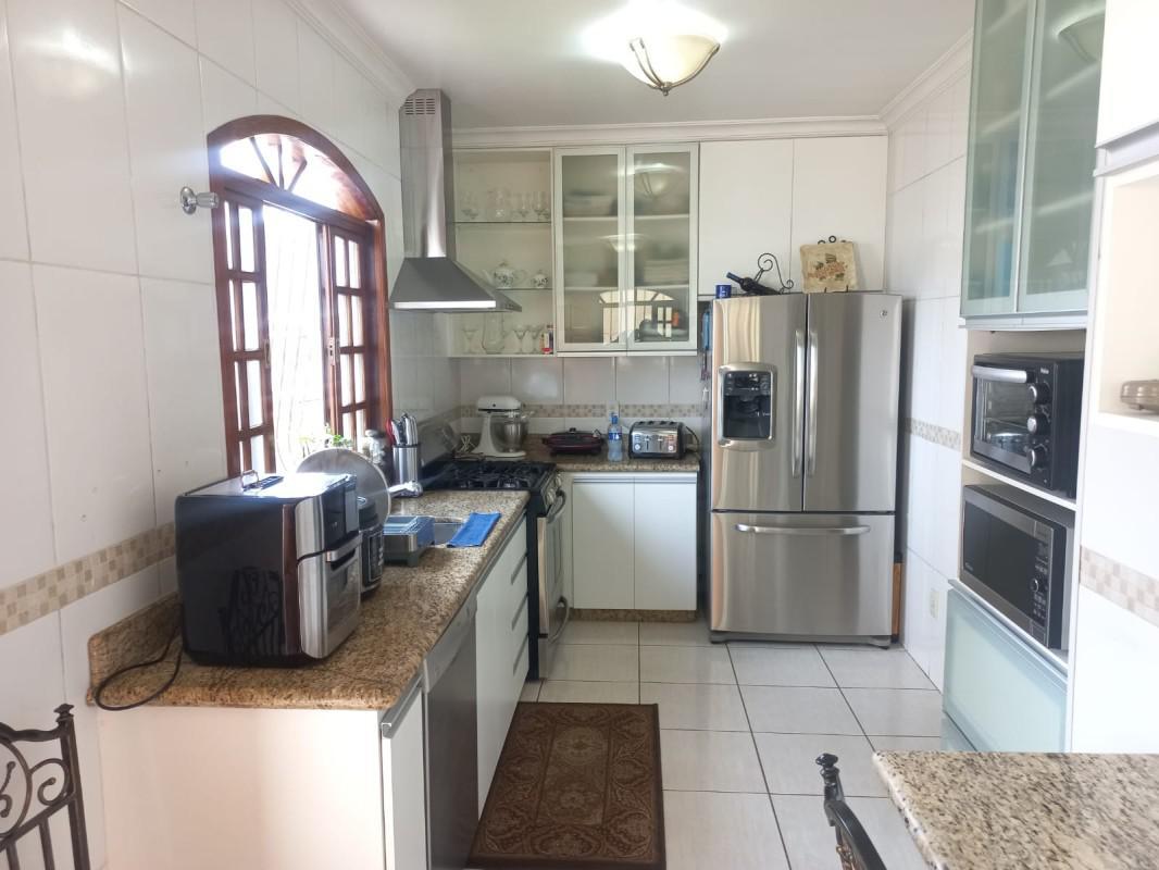 Casa, Vila Clóris, 3 Quartos, 3 Vagas, 1 Suíte