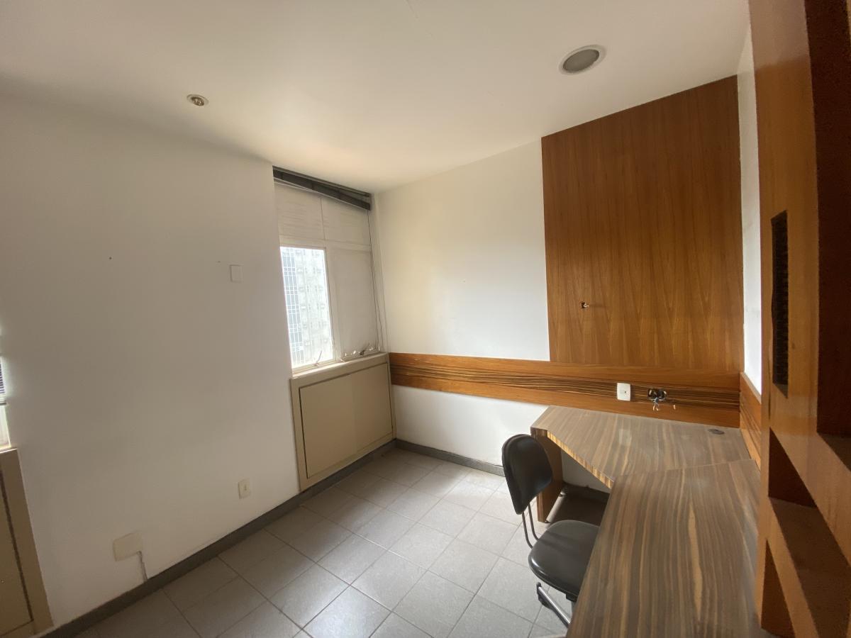 Sala, Santa Efigênia, 0 Quarto, 1 Vaga, 1 Suíte