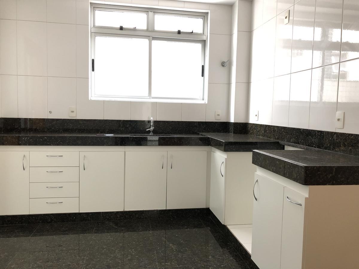 Casa em Condomínio, Santa Rosa, 3 Quartos, 2 Vagas, 1 Suíte