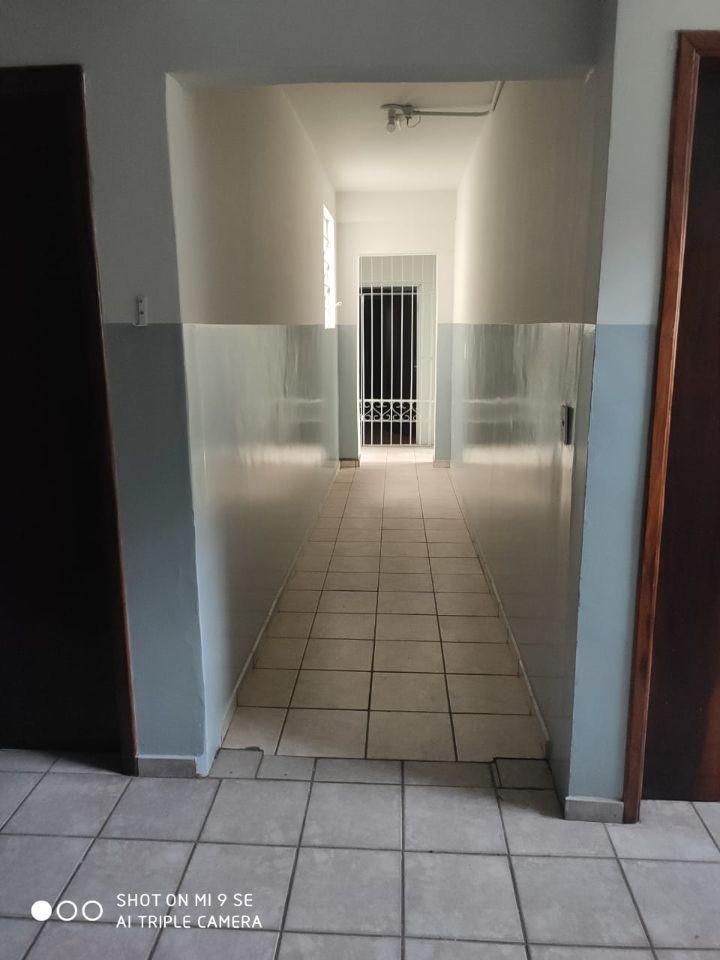 Prédio, Centro, 0 Quarto, 0 Vaga