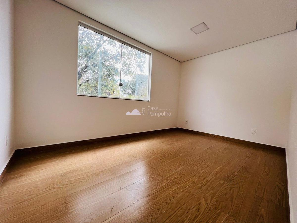 Casa, Názia II, 3 Quartos, 4 Vagas, 1 Suíte