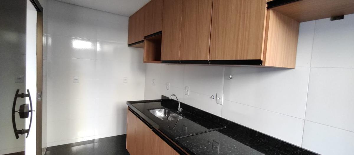 Apartamento, Cinquentenário, 2 Quartos, 2 Vagas, 1 Suíte