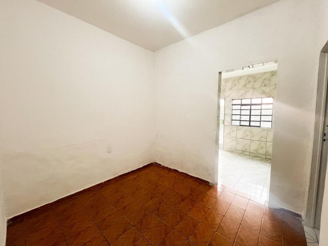 Casa, Confisco, 3 Quartos, 2 Vagas, 1 Suíte