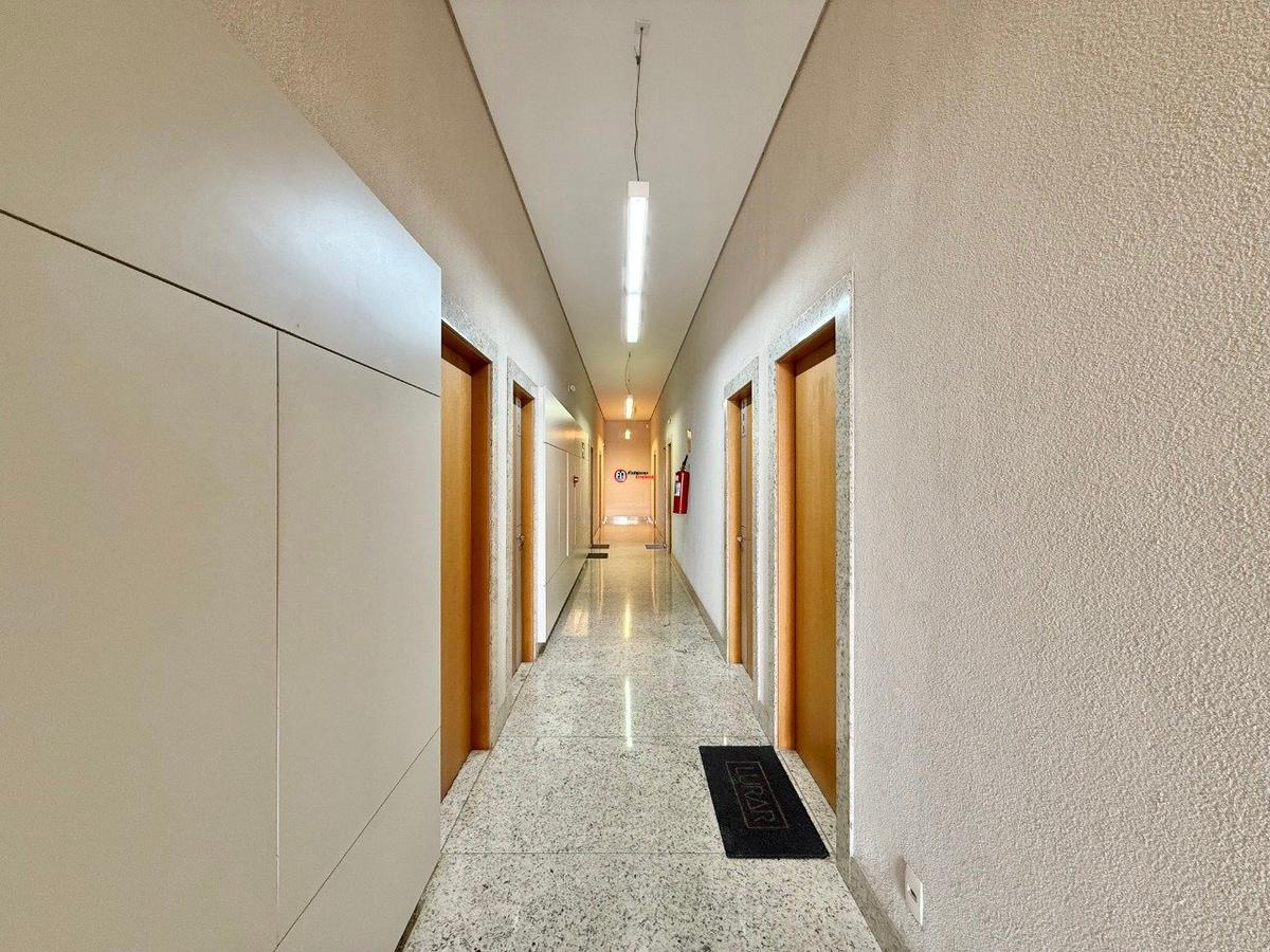 Sala, São José, 0 Quarto, 1 Vaga