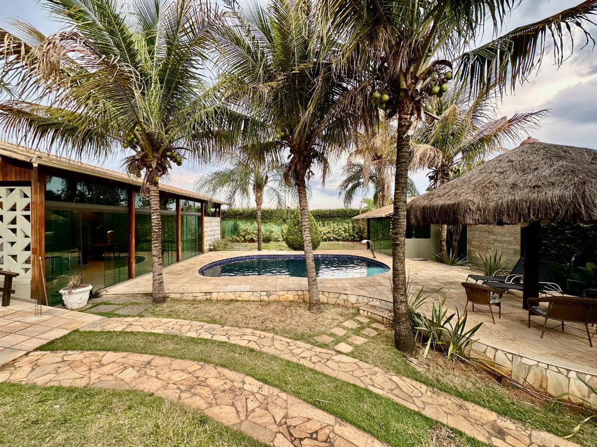 Casa, Bandeirantes (pampulha), 4 Quartos, 10 Vagas, 3 Suítes