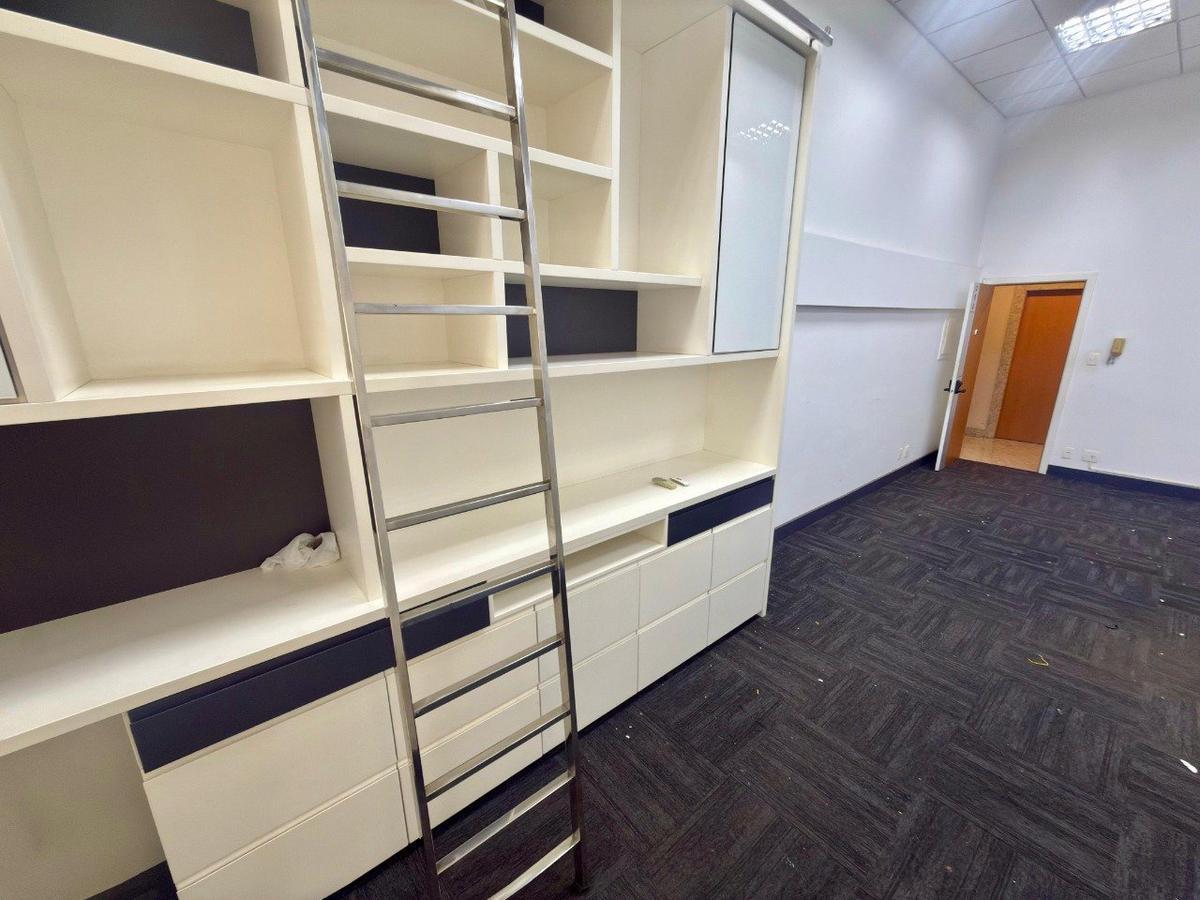 Sala, São José, 0 Quarto, 1 Vaga