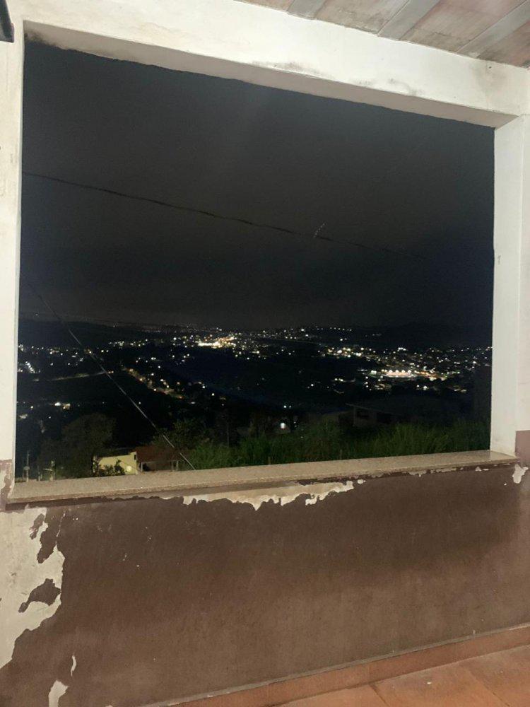 Casa, Serra Azul, 3 Quartos, 4 Vagas, 1 Suíte