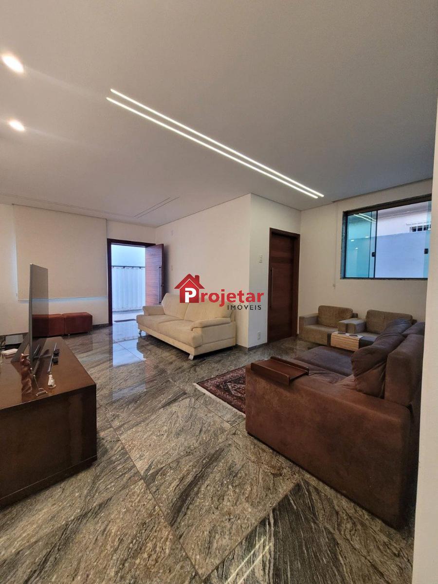 Casa, Sagrada Família, 3 Quartos, 3 Vagas, 1 Suíte