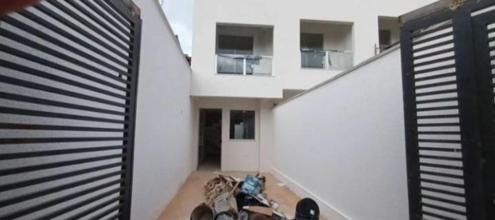 Casa, Floramar, 2 Quartos, 1 Vaga, 1 Suíte