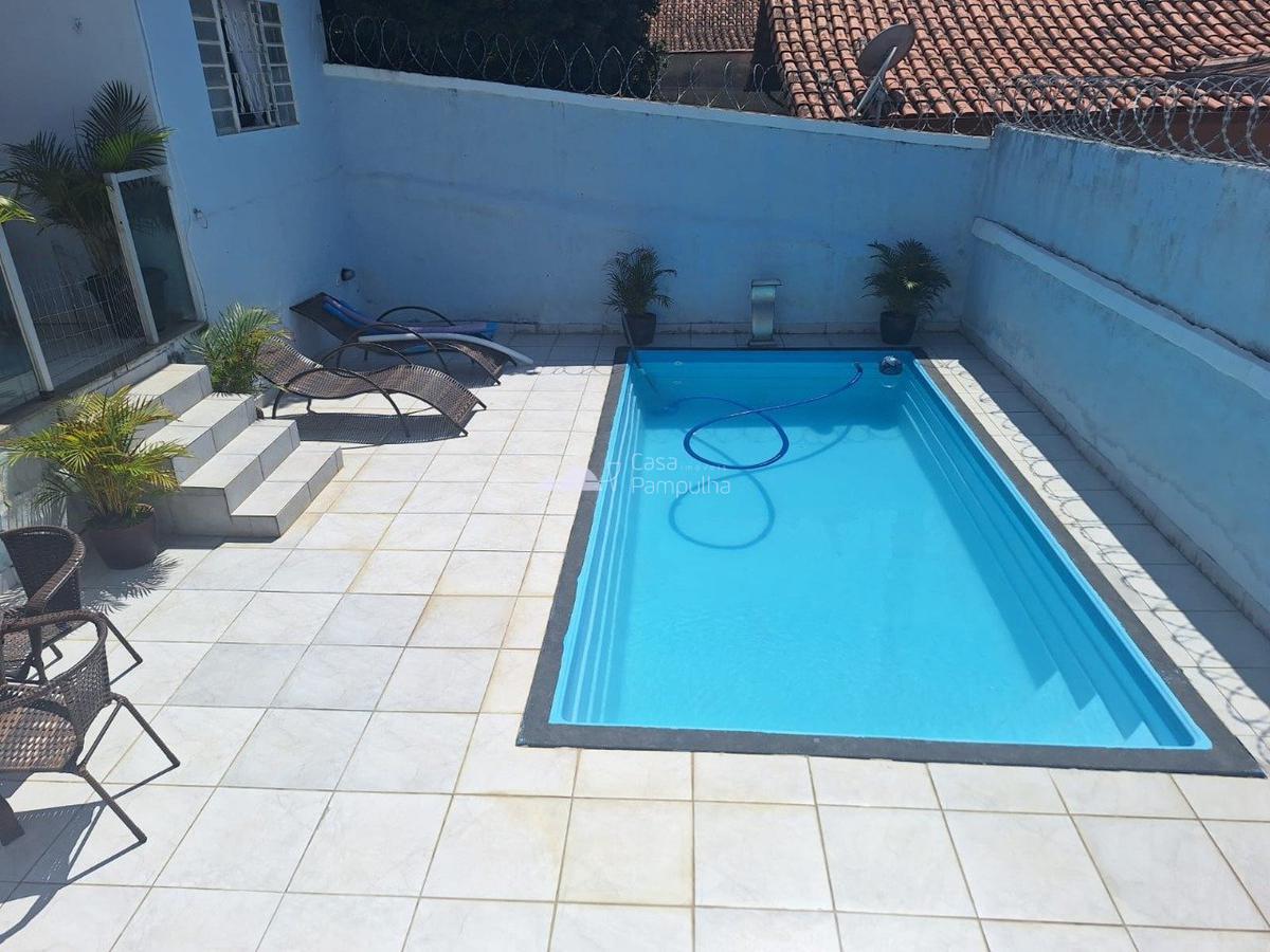 Casa, Santa Mônica, 4 Quartos, 2 Vagas, 2 Suítes