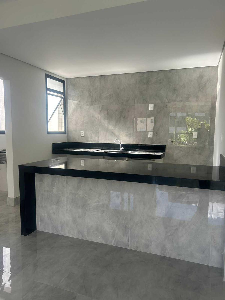 Apartamento, Castelo, 4 Quartos, 3 Vagas, 3 Suítes