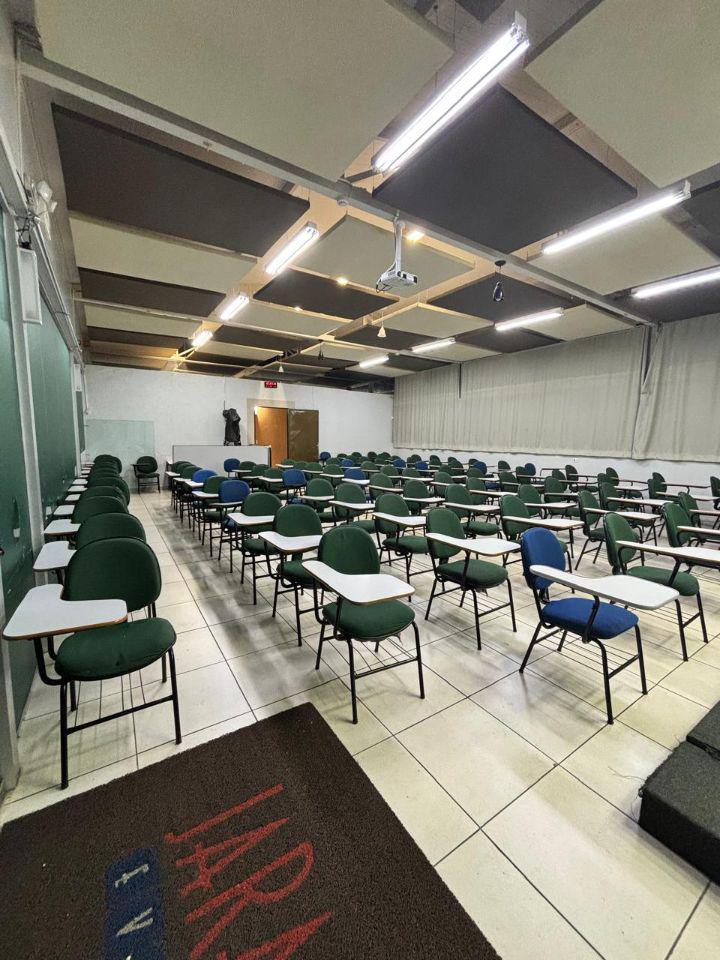 Andar, Liberdade, 0 Quarto, 13 Vagas