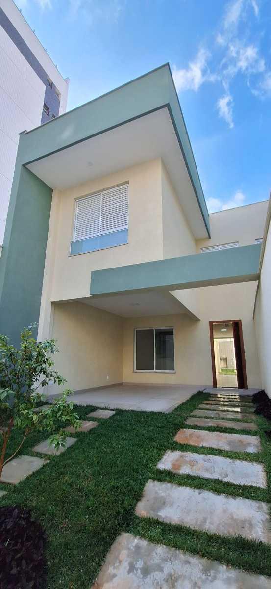 Casa, Nova Floresta, 4 Quartos, 2 Vagas, 2 Suítes