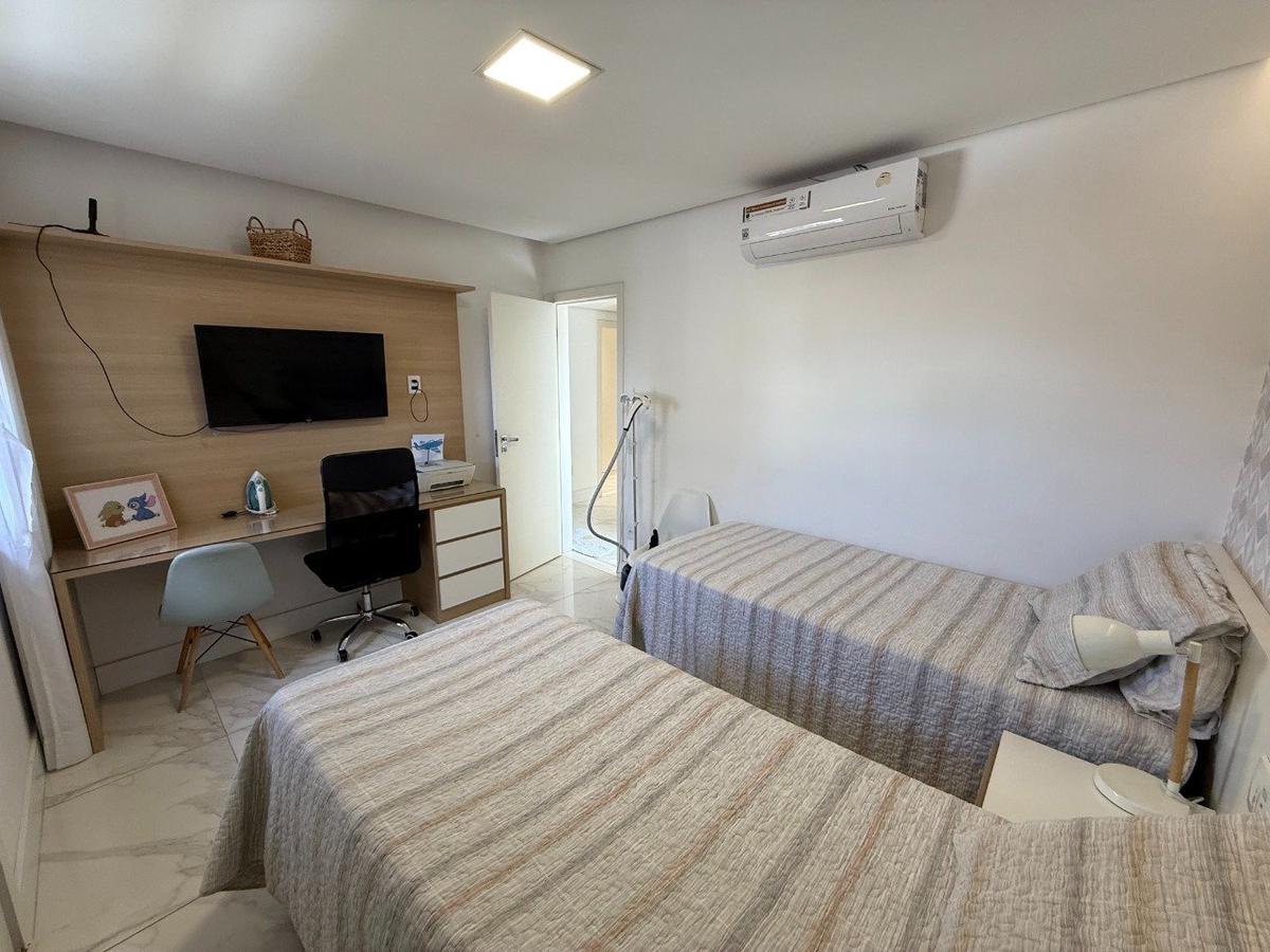 Apartamento, São José, 4 Quartos, 2 Vagas, 1 Suíte